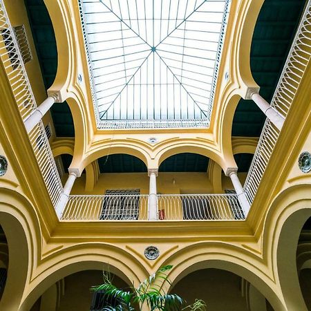 Holidays Isbilia Centro By Valcambre Sevilla Exterior foto