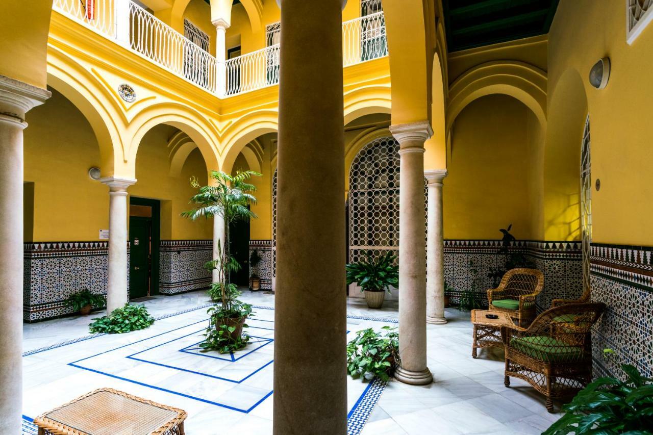 Holidays Isbilia Centro By Valcambre Sevilla Exterior foto