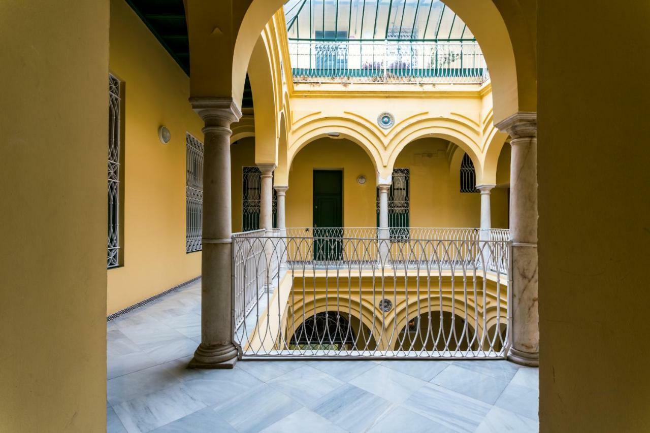 Holidays Isbilia Centro By Valcambre Sevilla Exterior foto