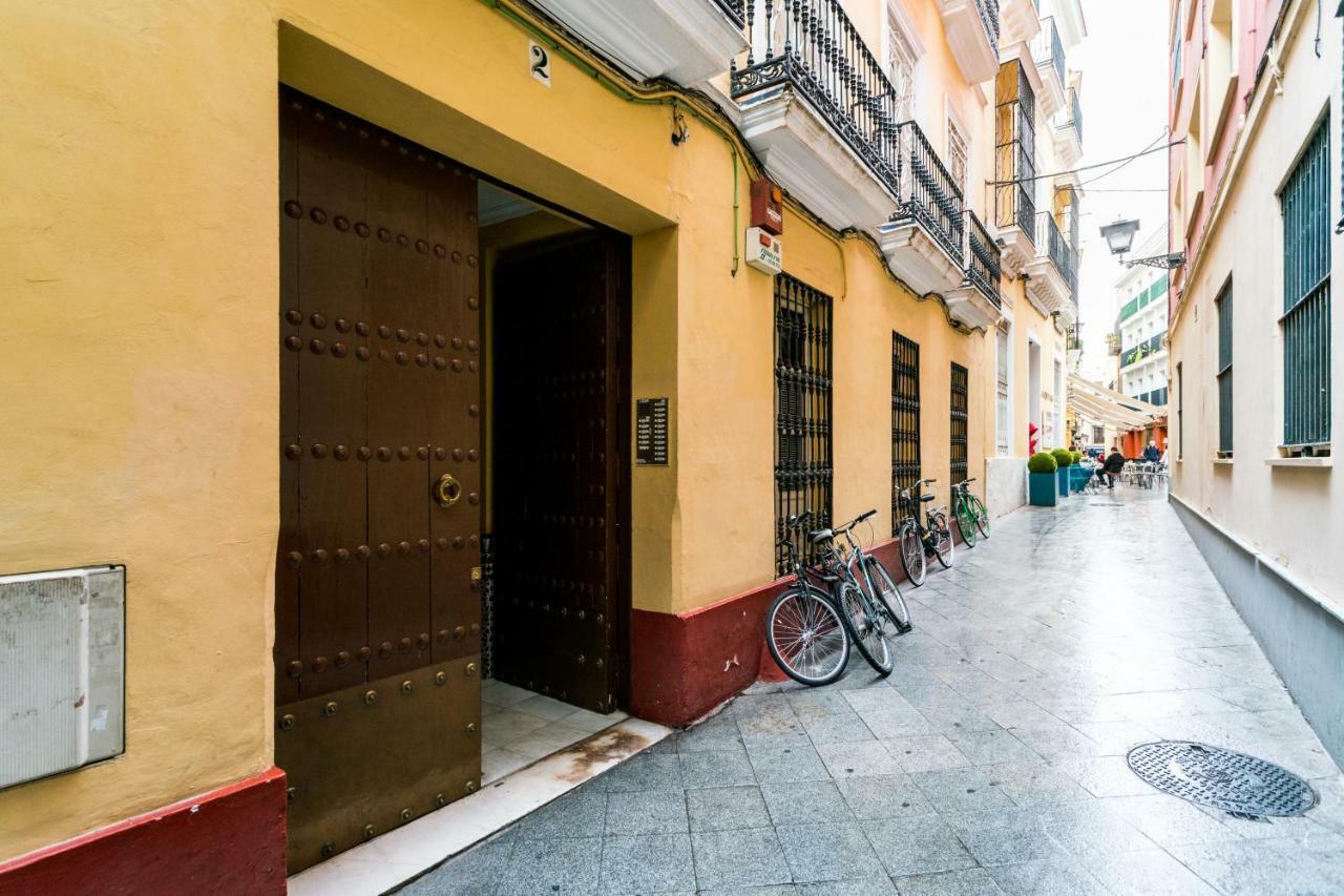 Holidays Isbilia Centro By Valcambre Sevilla Exterior foto