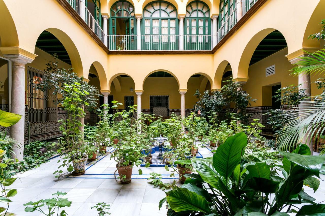 Holidays Isbilia Centro By Valcambre Sevilla Exterior foto